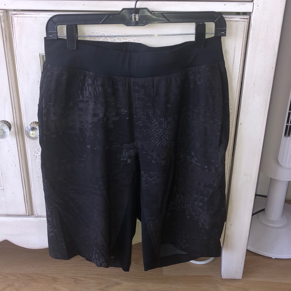 Lulu lemon men’s shorts